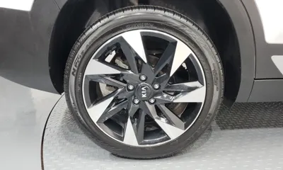 Kia Seltos 2021, 81863 км, за 12552.89 USD