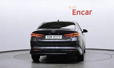 Kia K5 2016, 151846 км, за 5219.69 USD