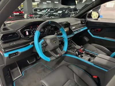 Lamborghini Urus 2025, 900 км, за 299245.64 USD