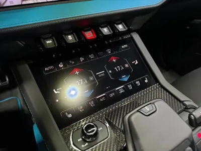 Lamborghini Urus 2025, 900 км, за 299245.64 USD - фото 8