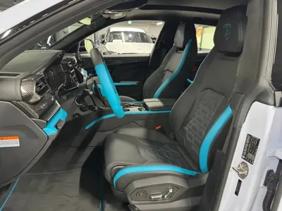 Lamborghini Urus 2025, 900 км, за 299245.64 USD - фото 10