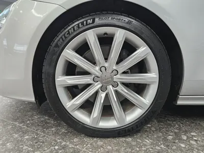 Audi A7 2014, 83686 км, за 10576.42 USD