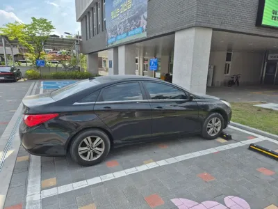 Hyundai Sonata 2013, 267745 км, за 1837.99 USD