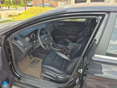 Hyundai Sonata 2013, 267745 км, за 1837.99 USD