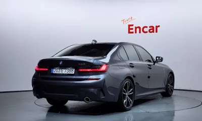 BMW 3-Series 2022, 69258 км, за 18883.89 USD