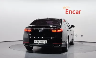 Kia K7 2016, 201927 км, за 4550.48 USD