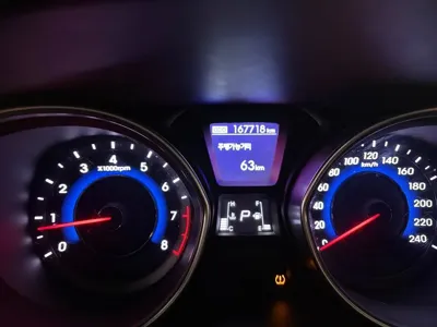 Hyundai Avante 2013, 167716 км, за 2335.42 USD