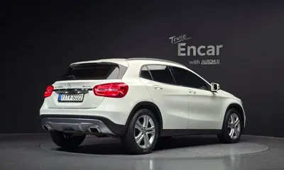 Mercedes-Benz GLA-Class 2016, 88945 км, за 9246.59 USD