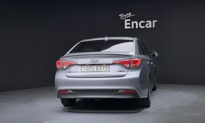 Hyundai Sonata 2017, 170117 км, за 5584.08 USD