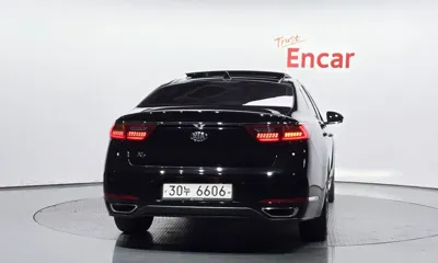 Kia K7 2017, 132803 км, за 8259 USD