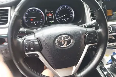 Toyota Highlander 2018, 170800 км, за 18878 USD