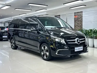 Mercedes-Benz V-Class 2023, 53000 км, за 40592.9 USD