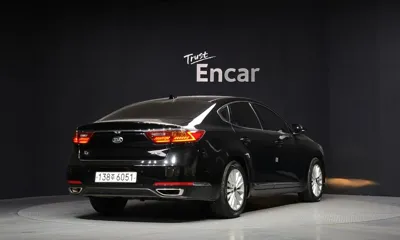 Kia K7 2016, 205670 км, за 3957.71 USD