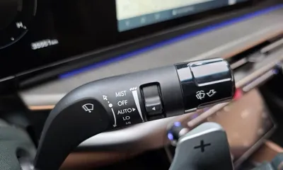 Hyundai Grandeur 2023, 35551 км, за 22252.86 USD - фото 28