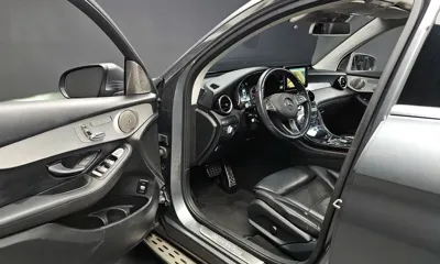 Mercedes-Benz GLC-Class 2018, 83782 км, за 17641.23 USD - фото 11