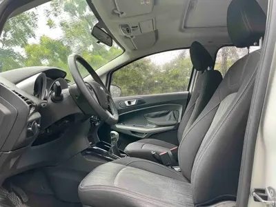 Ford EcoSport 2015, 73000 км, за 1368.06 USD