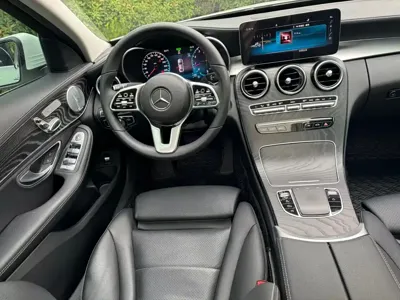 Mercedes-Benz C-Class 2019, 50000 км, за 20248.26 USD