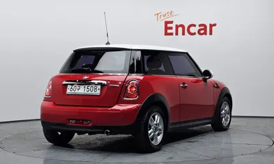 MINI Cooper 2012, 154976 км, за 2297.49 USD