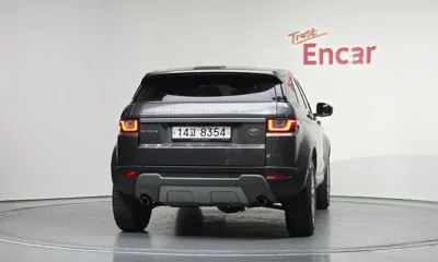 Land Rover Range Rover Evoque 2018, 97132 км, за 8467.9 USD