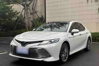 Toyota Camry · 2019 год