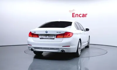 BMW 5-Series 2019, 56811 км, за 17941.88 USD