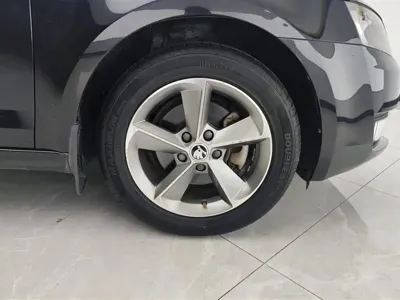 Skoda Octavia 2015, 82100 км, за 3545.18 USD - фото 6