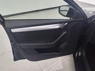 Skoda Octavia 2015, 82100 км, за 3545.18 USD - фото 7