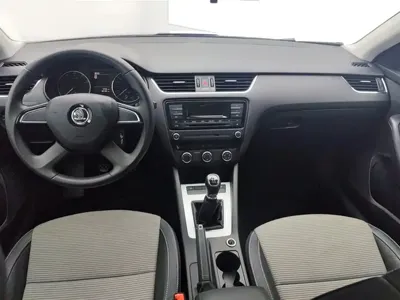 Skoda Octavia 2015, 82100 км, за 3545.18 USD - фото 12