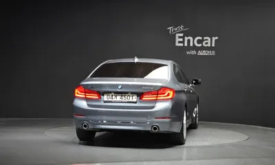 BMW 5-Series 2019, 84685 км, за 18117.37 USD