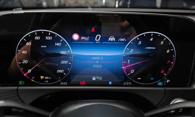 Mercedes-Benz E-Class 2024, 37632 км, за 34396.74 USD - фото 8