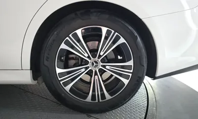 Mercedes-Benz E-Class 2024, 37632 км, за 34396.74 USD - фото 21