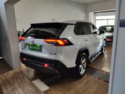 Toyota RAV4 2023, 54300 км, за 15833.1 USD - фото 7