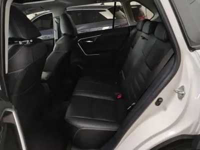 Toyota RAV4 2023, 54300 км, за 15833.1 USD - фото 17