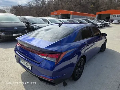 Hyundai Avante 2023, 124000 км, за 65046.9 USD