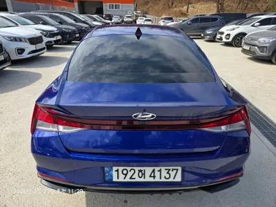 Hyundai Avante 2023, 124000 км, за 65046.9 USD