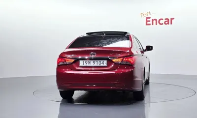 Hyundai Sonata 2013, 91086 км, за 3575.37 USD