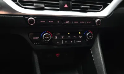 Kia Niro 2020, 82620 км, за 10994.02 USD - фото 16
