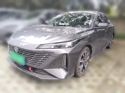 Changan Eado 2025, 8400 км, за 9273.12 USD