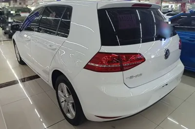 Volkswagen Golf 2016, 110400 км, за 7047 USD