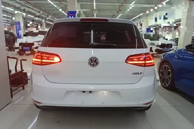 Volkswagen Golf 2016, 110400 км, за 7047 USD