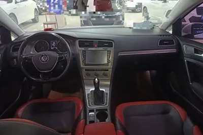 Volkswagen Golf 2016, 110400 км, за 7047 USD - фото 17