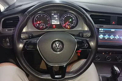 Volkswagen Golf 2016, 110400 км, за 7047 USD - фото 18