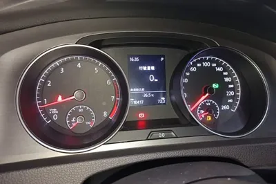 Volkswagen Golf 2016, 110400 км, за 7047 USD - фото 19