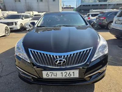 Hyundai Grandeur · 2015 год