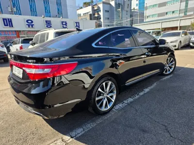 Hyundai Grandeur 2015, 79000 км, за 4759.39 USD - фото 6