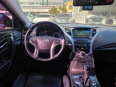 Hyundai Grandeur 2015, 79000 км, за 4759.39 USD - фото 9