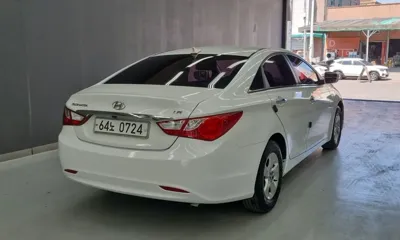 Hyundai Sonata 2014, 170493 км, за 2582.03 USD
