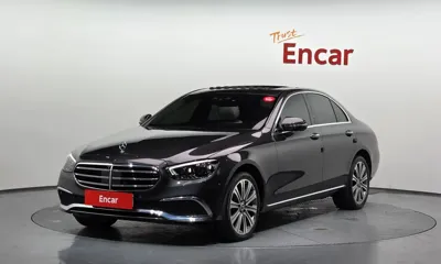 Mercedes-Benz E-Class 2023, 56471 км, за 32033.61 USD