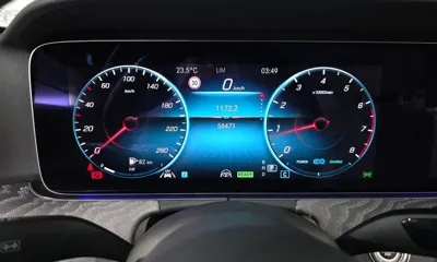 Mercedes-Benz E-Class 2023, 56471 км, за 31791.55 USD - фото 8