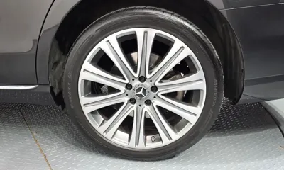 Mercedes-Benz E-Class 2023, 56471 км, за 31791.55 USD - фото 21